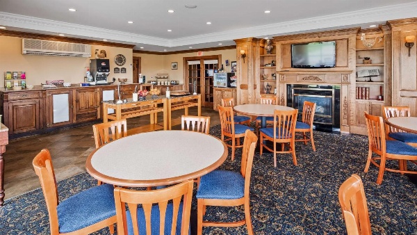 Best Western White House Inn Bangor image 41