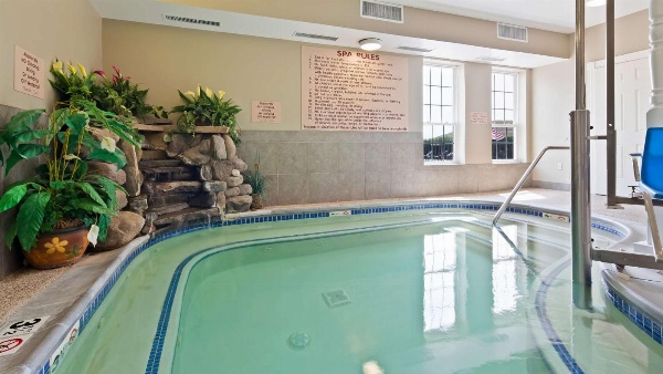 Best Western White House Inn Bangor image 46